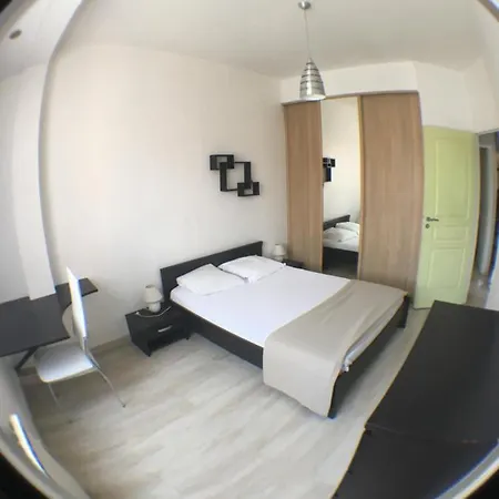 Peyron Apartmán Saint-Raphaël